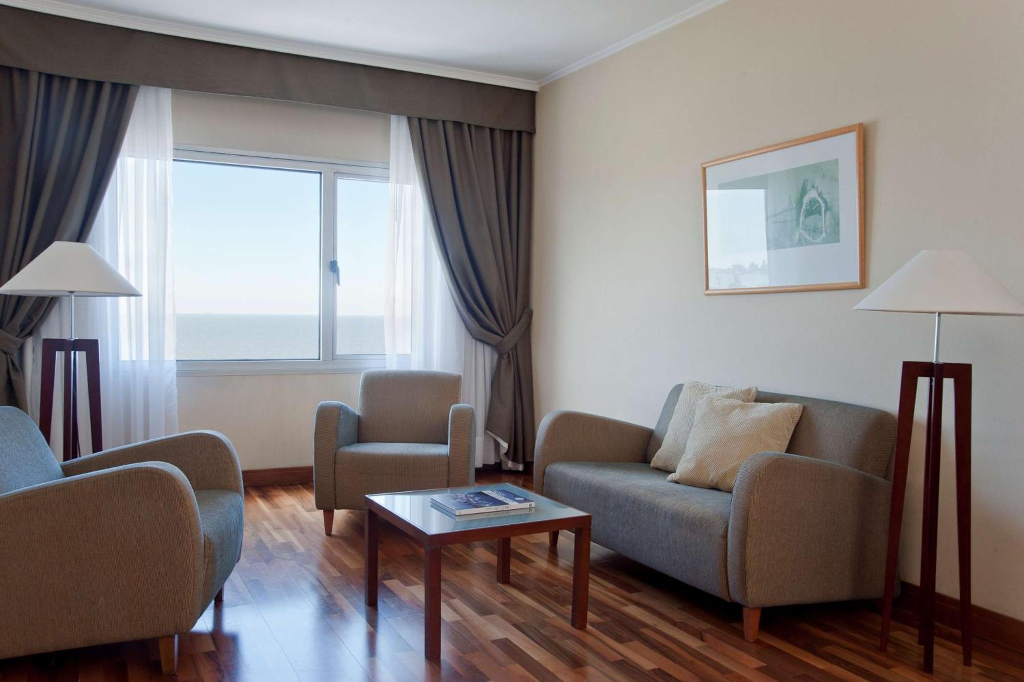 Hotel Nh Montevideo Columbia Exterior foto